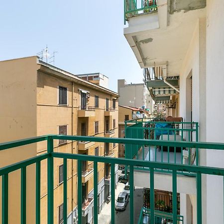 Villa Malfitano & Stazione Lolli Cozy Apartment Palermo Exterior foto